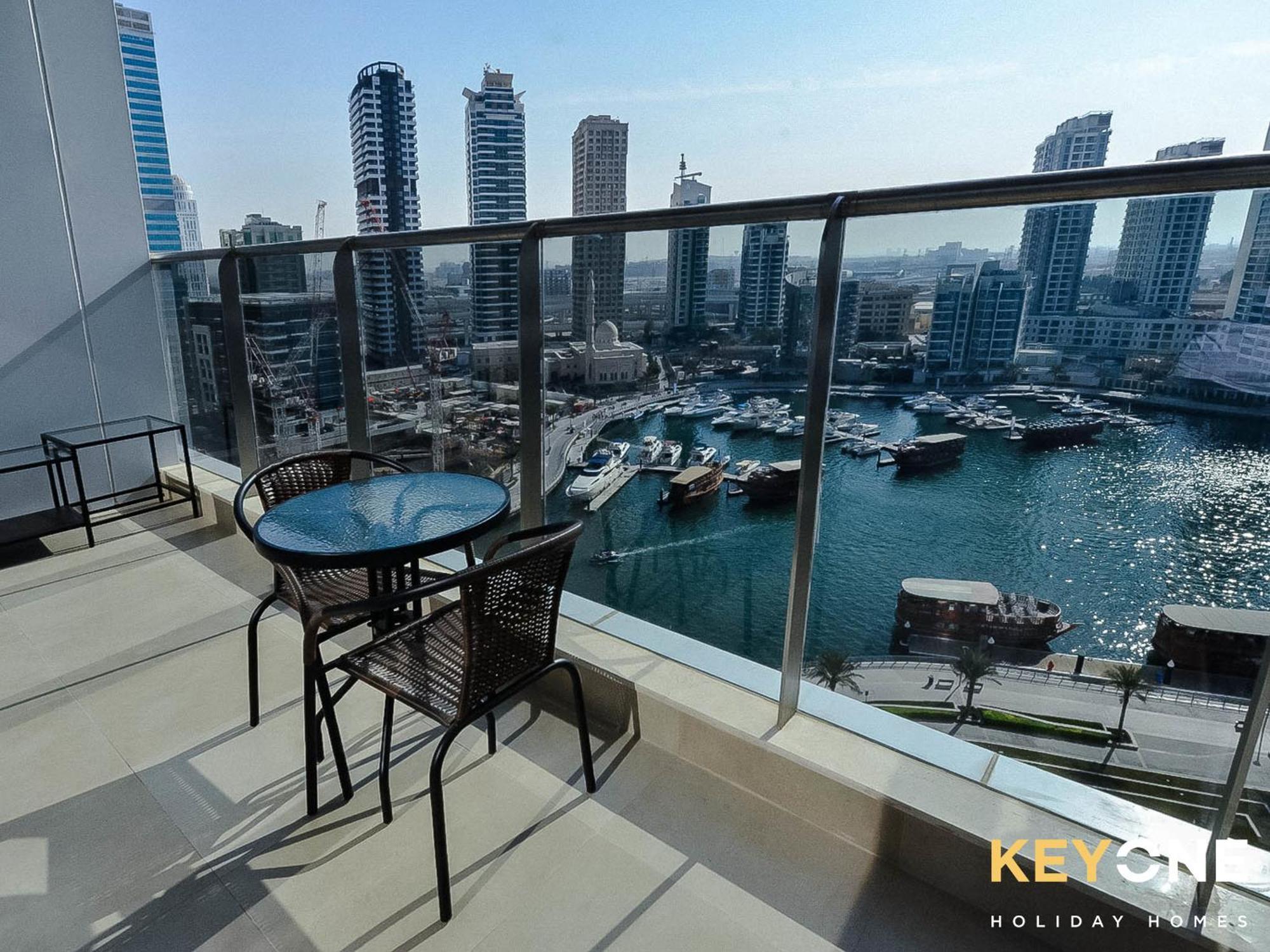 Appartement Sophisticated One Bedroom With Full Marina View Dubaï