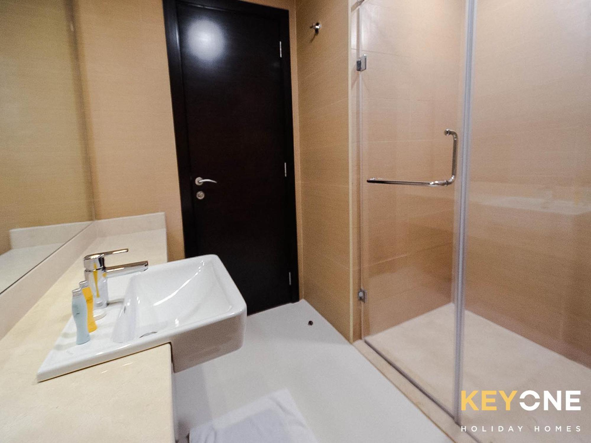 Appartement Sophisticated One Bedroom With Full Marina View Dubaï